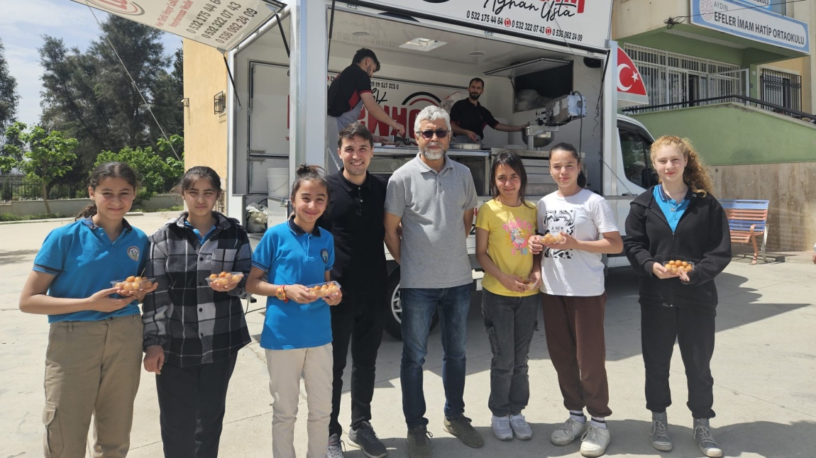 Efeler İmam Hatip Ortaokulu'ndan Vefa ve Hayırseverlik Örneği